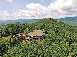 139 Summit Dr, Hayesville, NC 28904