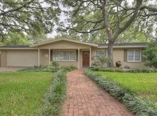 2702 Twin Oaks Dr, Austin, TX 78757
