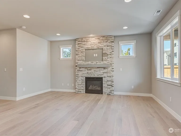 4215 142nd St SE — Photo 11