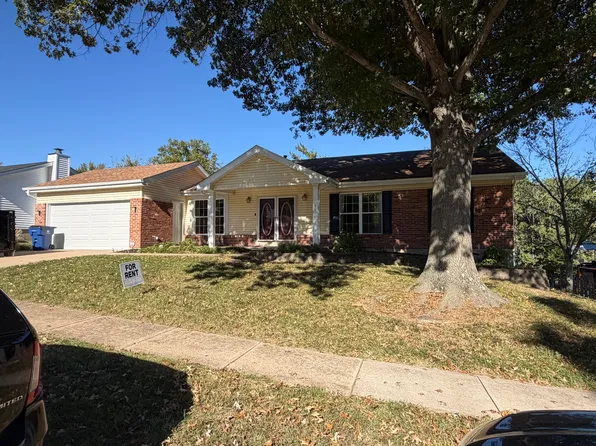2929 Meramar Dr, Saint Louis, MO 63129