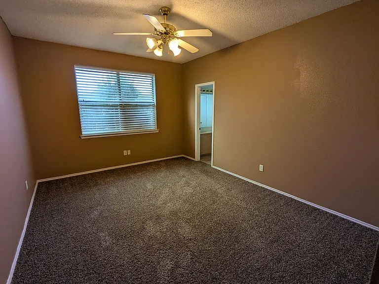 6425 Rainwater Way — Photo 11