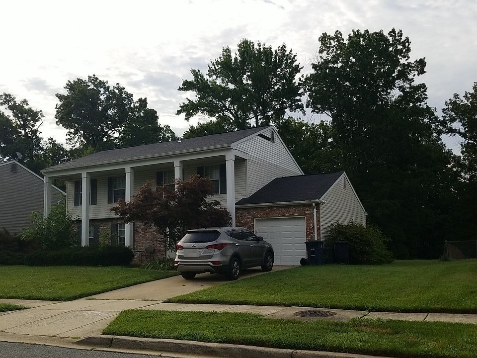2nd image of 5709 Gwynndale Pl