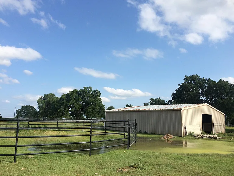 324 Deer Rd — Photo 13