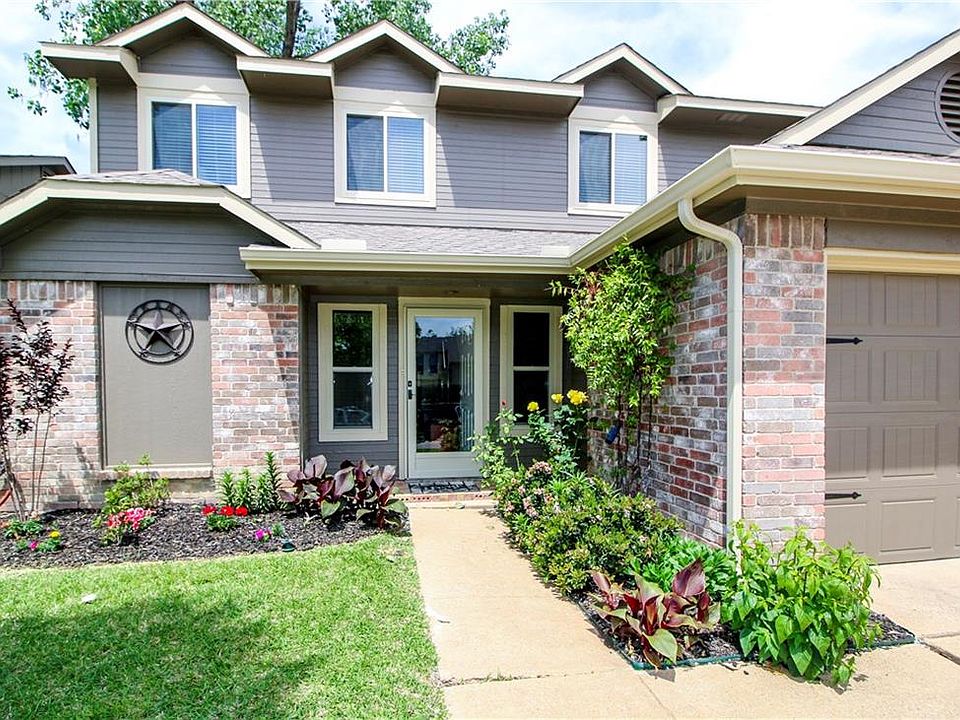 1st image of 4841 Woodstock Dr