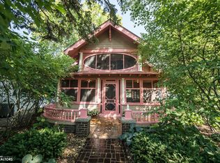 15542 Dodge Ave, Clear Lake, IA 50428