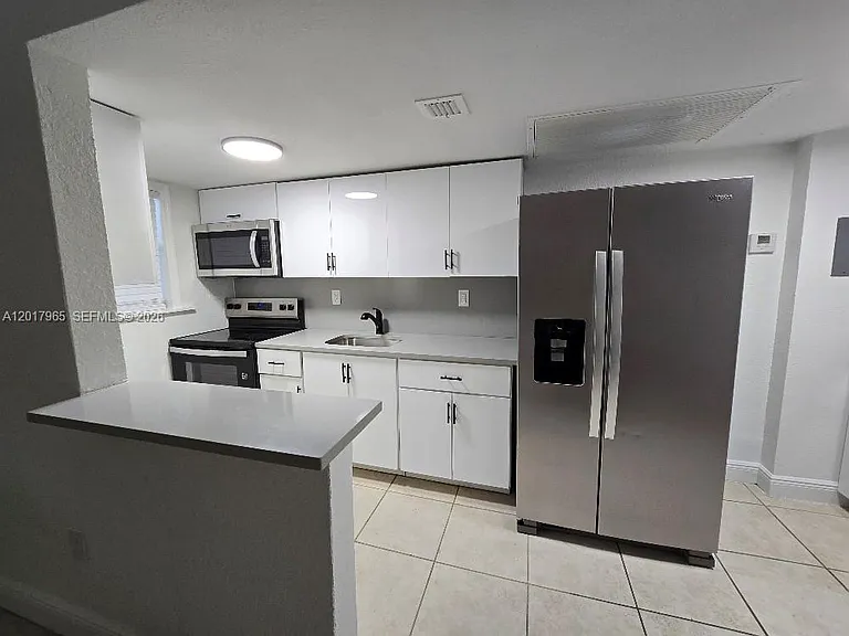 3901 SW 112th Ave #38 — Photo 2