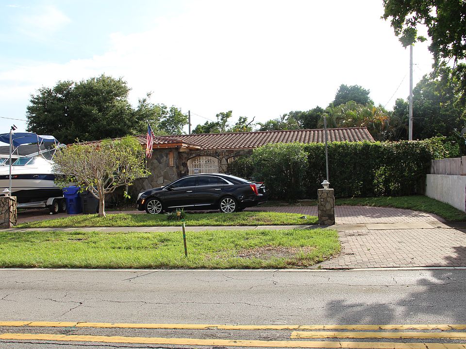 Circular driveway