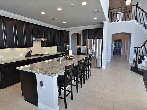 3rd image of 1113 Mesa Crest Dr