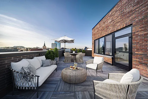 Rented by Modern Spaces | media 13