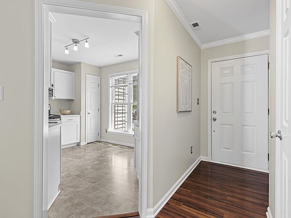 5th image of 306 Knightsborough Way
