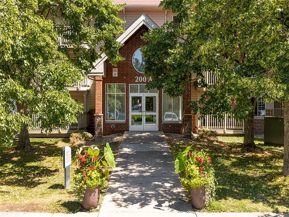 Creekside Apartments