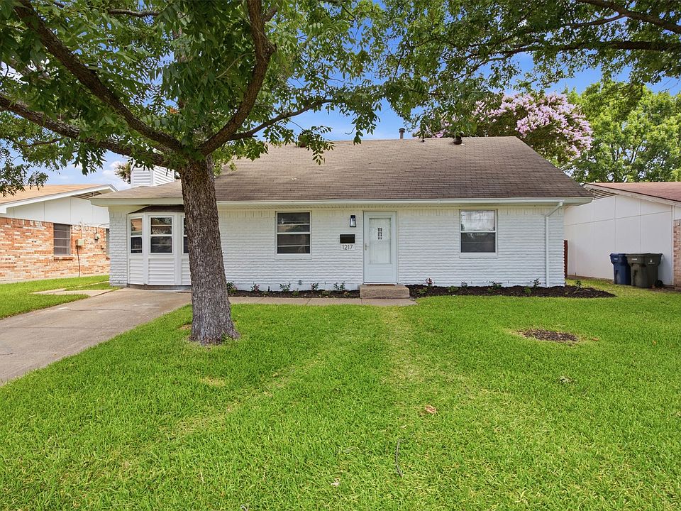 1st image of 1217 Rosewood Hills Dr