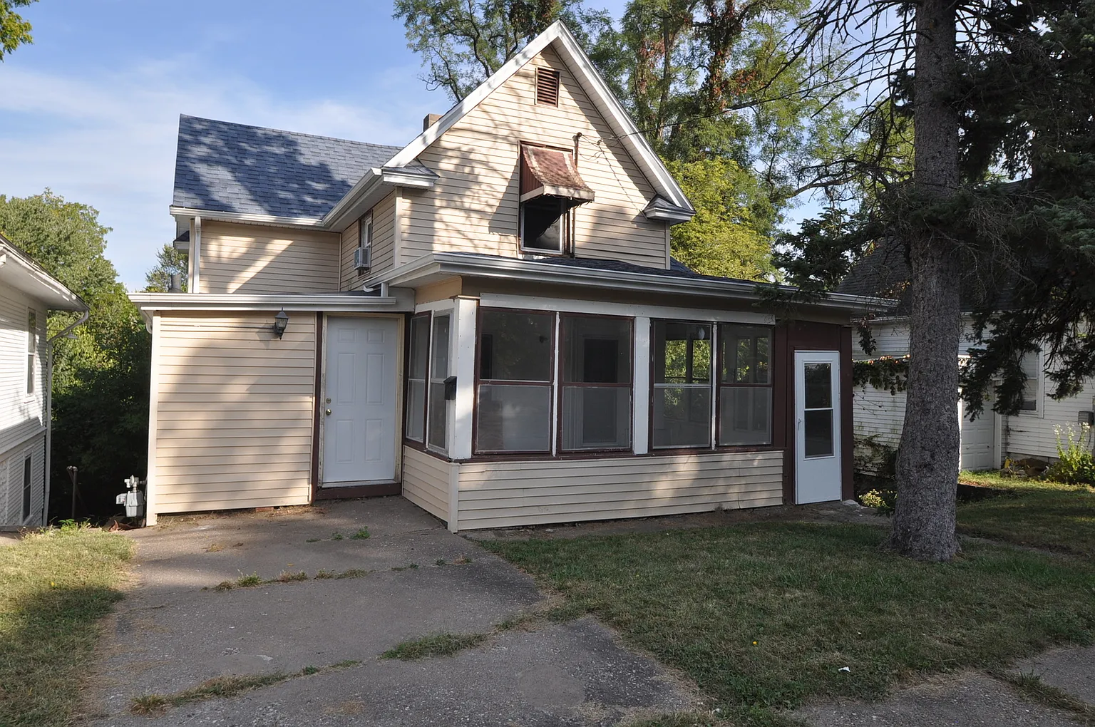 1803 Belle Ave photo 1
