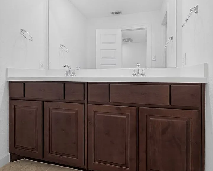 1104 Saratoga Rd — Photo 34