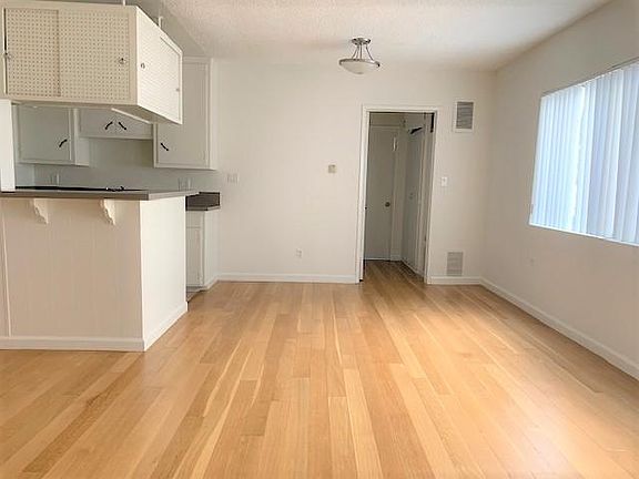 2nd image of 1403 N Alta Vista Blvd #A-6