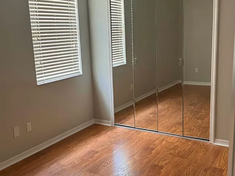 14313 Laurelton Dr — Photo 29