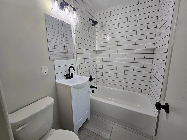 1819 Cawdor Dr — Photo 15