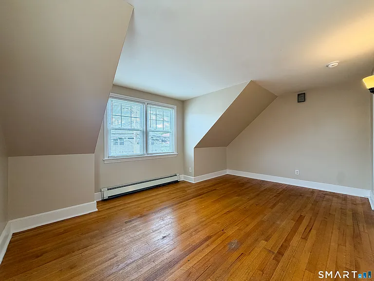 317 Lincoln Ave — Photo 8