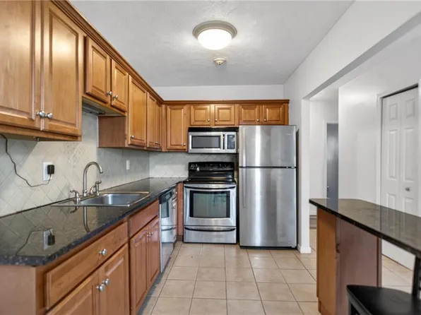 400 New River Rd APT 507, Lincoln, RI 02838
