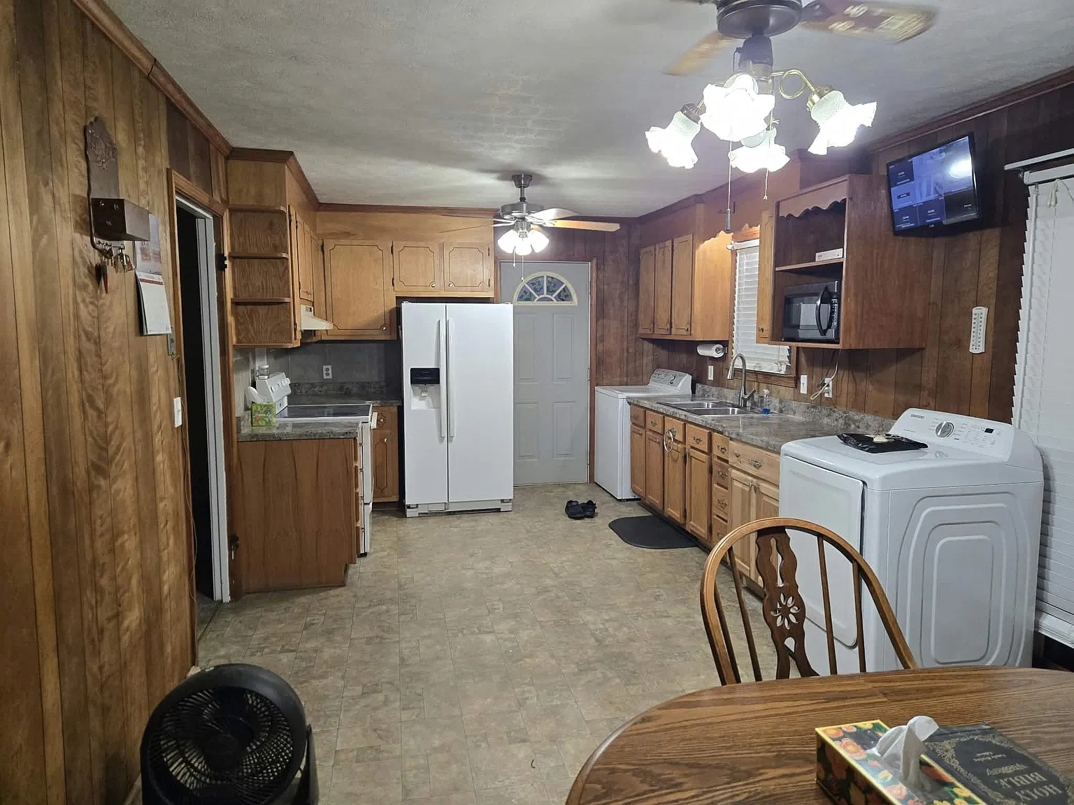 3 bed, 1104 sqft, $1,650 — Photo 4