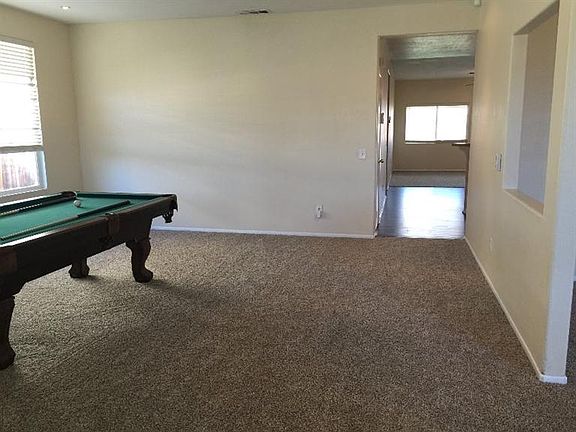 3rd image of 14078 Dahlia Dr