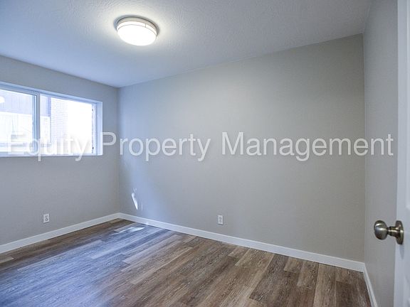 5th image of 4664 W Arlington Park Dr