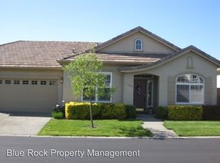 12041 Gold Pointe Ln, Gold River, CA