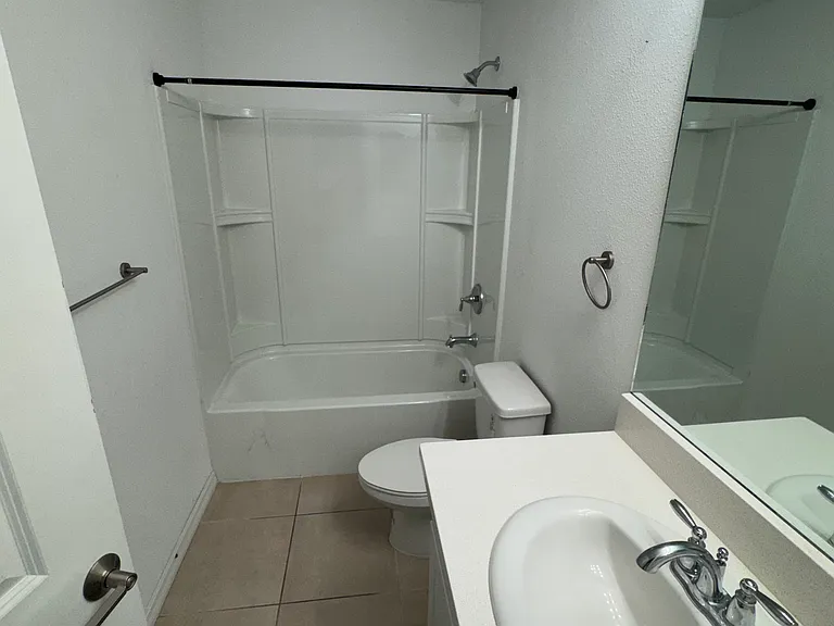10312 Oakside Dr — Photo 1