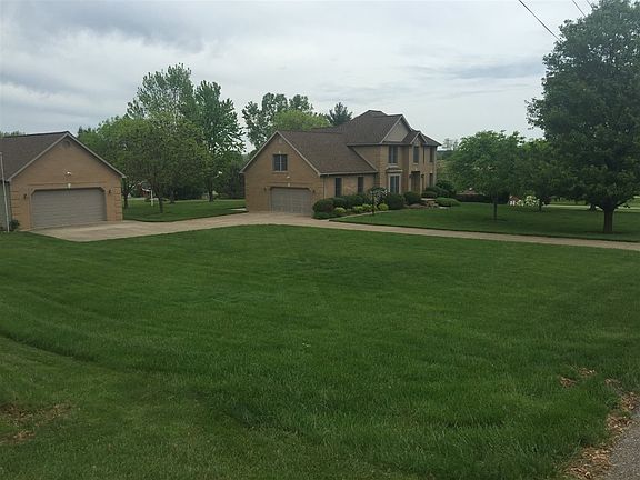 3rd image of 504 Cross Ln