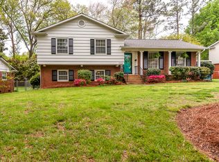 2226 Rocky Knoll Dr, Charlotte, NC 28210