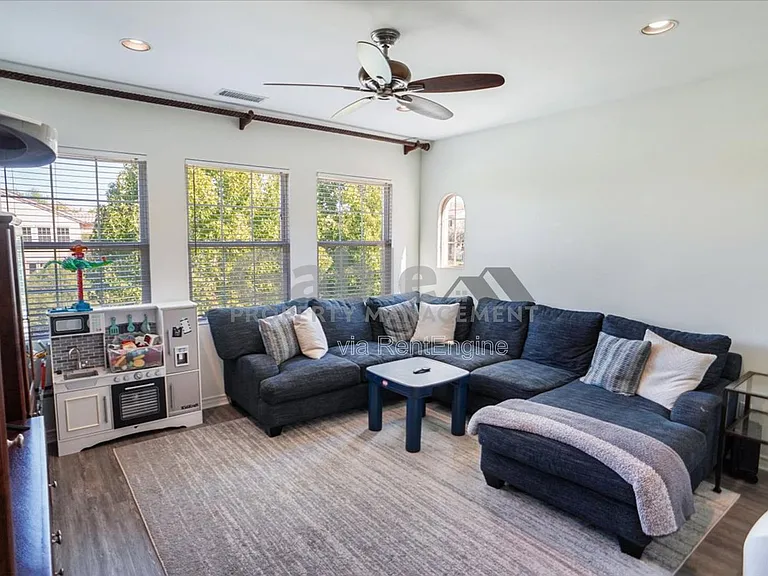 26155 Lone Rock Ct — Photo 12