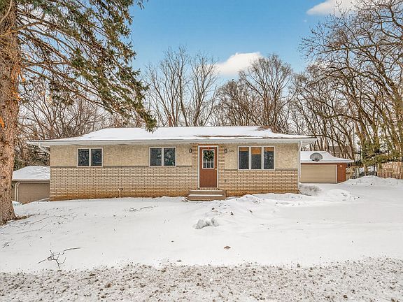 3rd image of 346 McKnight Rd S