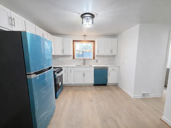 187 Brookside Dr Floor 2, Buffalo, NY 14220