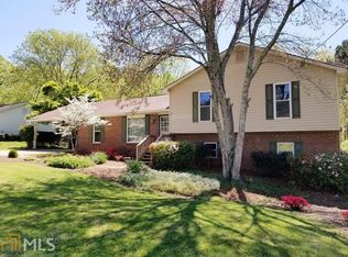 1417 Raintree Dr, Snellville, GA 30078