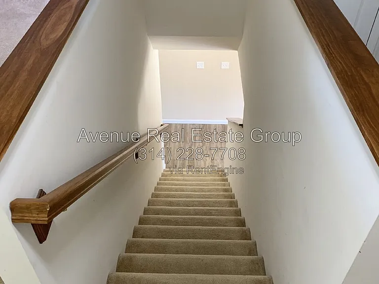 554 Parkgate Dr — Photo 11