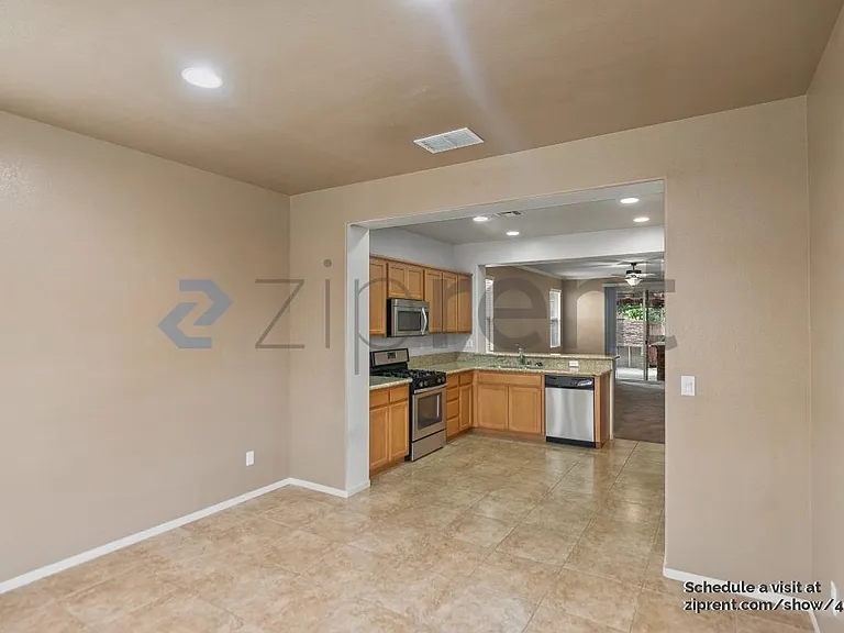 276 Colonial Trl — Photo 18