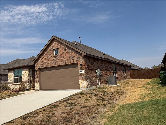 2nd image of 5213 Meadow Ln