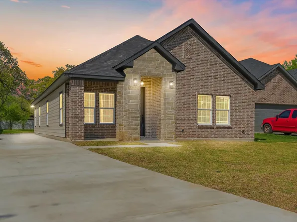 4417 Martin St, Fort Worth, TX 76119