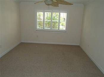 4th image of 151 NE 16th Ave APT 169