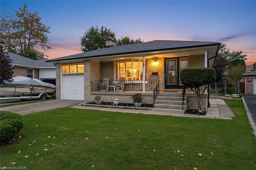 12 Monet Ave photo 1