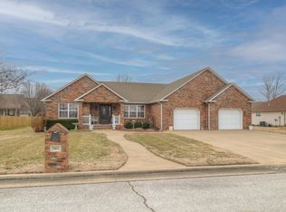 2441 Jonathan St, Carthage, MO 64836