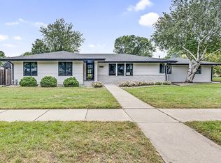 2604 S 6th Ave, Sioux Falls, SD 57105