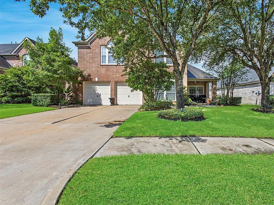 1st image of 15839 Cypress Hall Dr