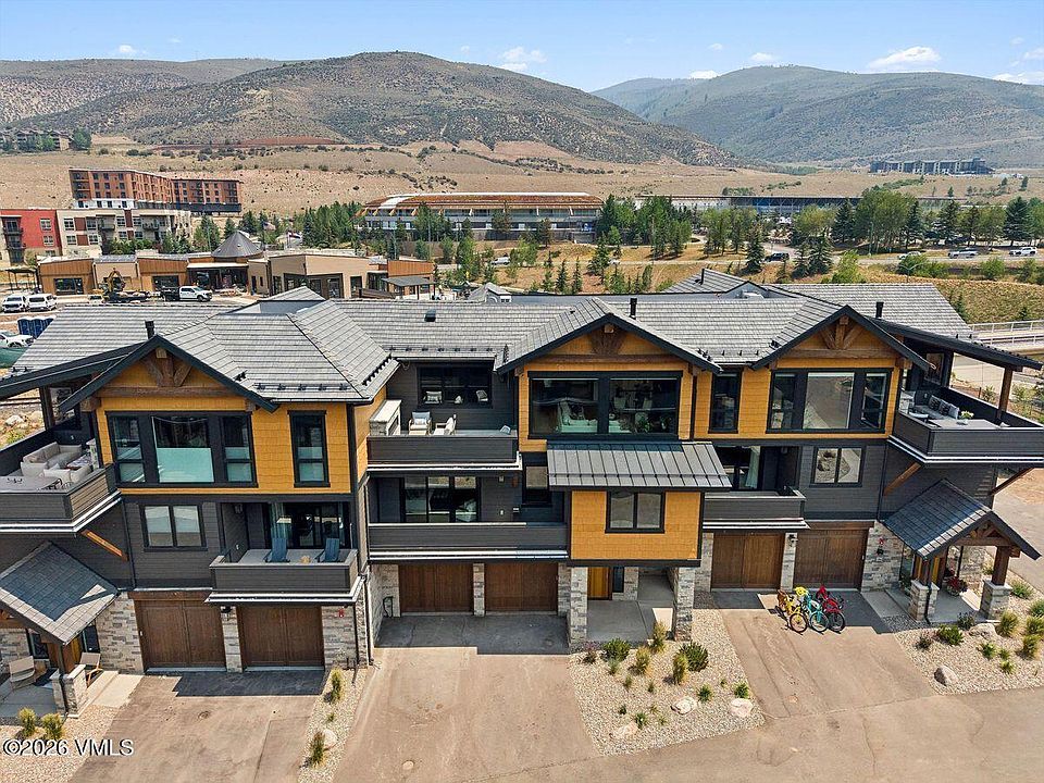 1st image of 204 Goldfinch Ln #1B