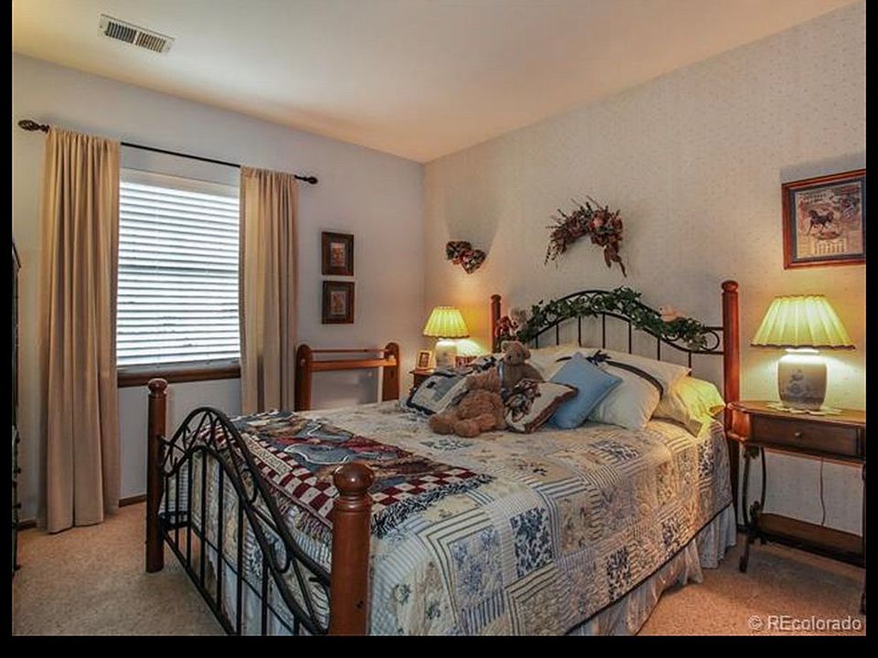 2nd image of 3736 E Phillips Cir