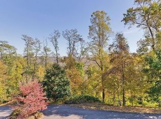 7 Valley View Dr, Califon, NJ 07830
