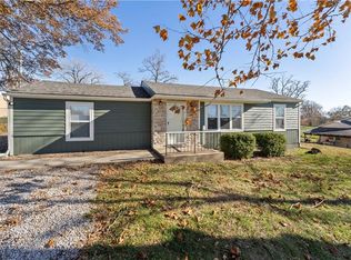 6111 Norfleet Rd, Kansas City, MO 64133