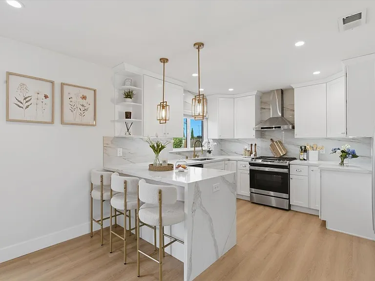 7947 Serena Ct — Photo 11