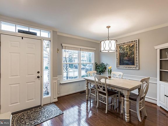 2nd image of 604 Cheswold Ct