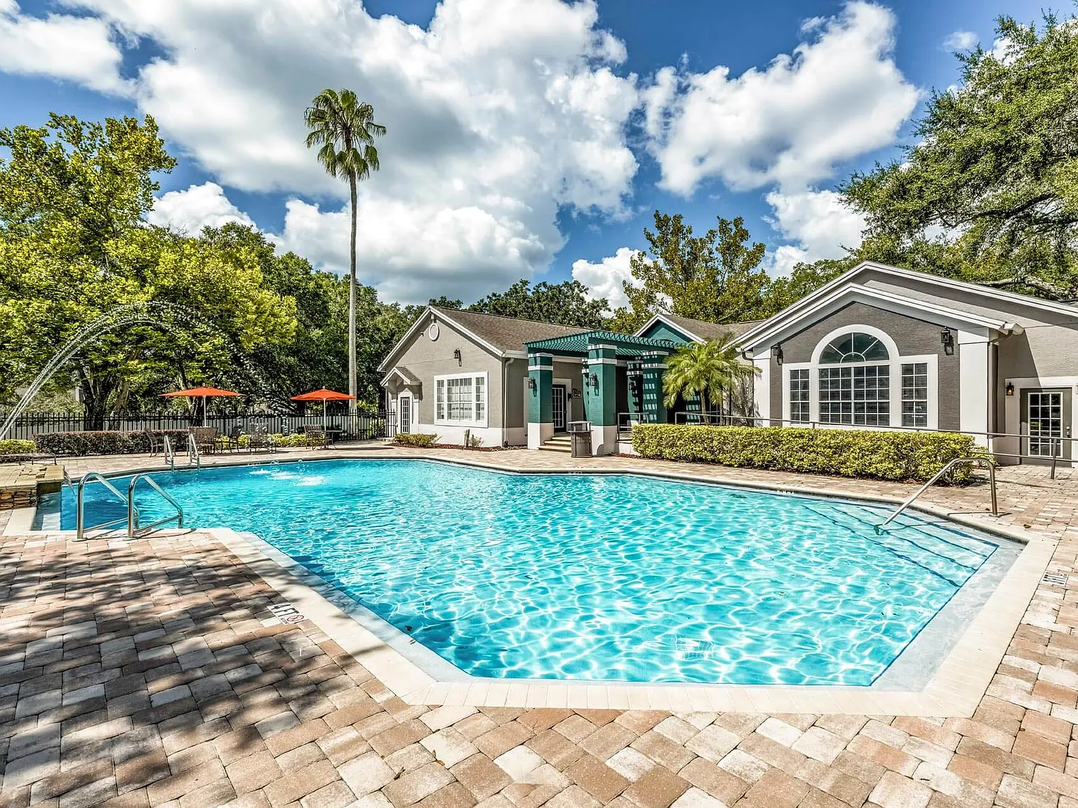 Los Altos at Altamonte Springs — Photo 2
